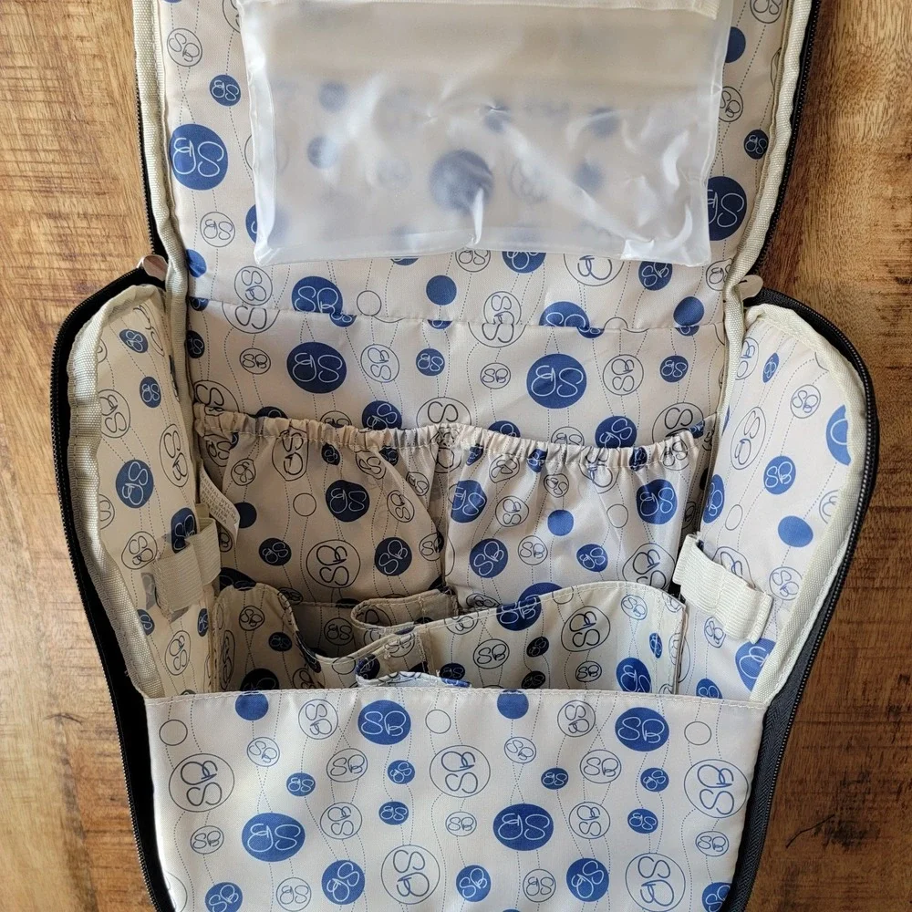 Samantha Brown Gray Nylon Hanging Cosmetic Travel Toiletry Case Organizer Bag‎